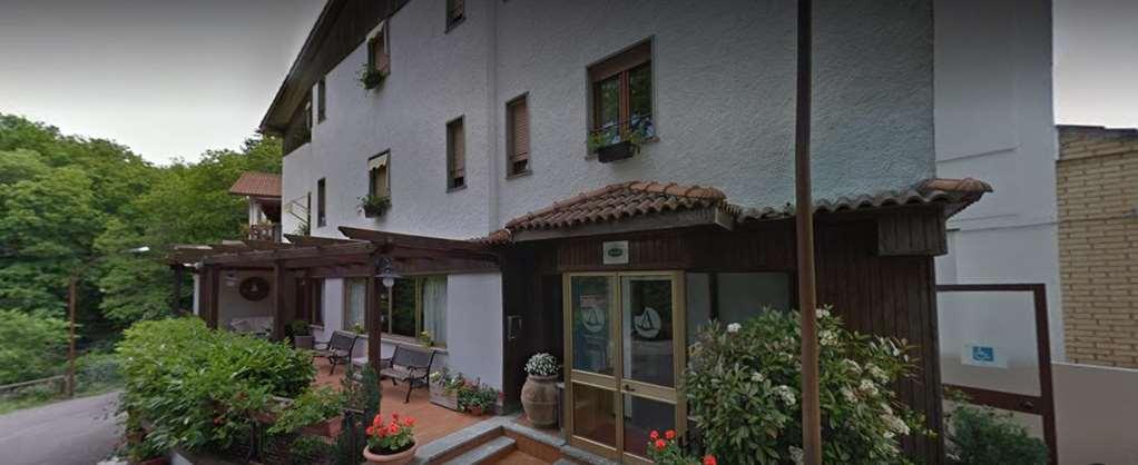 Piccolo Hotel Aurora Abbadia San Salvator Exterior foto
